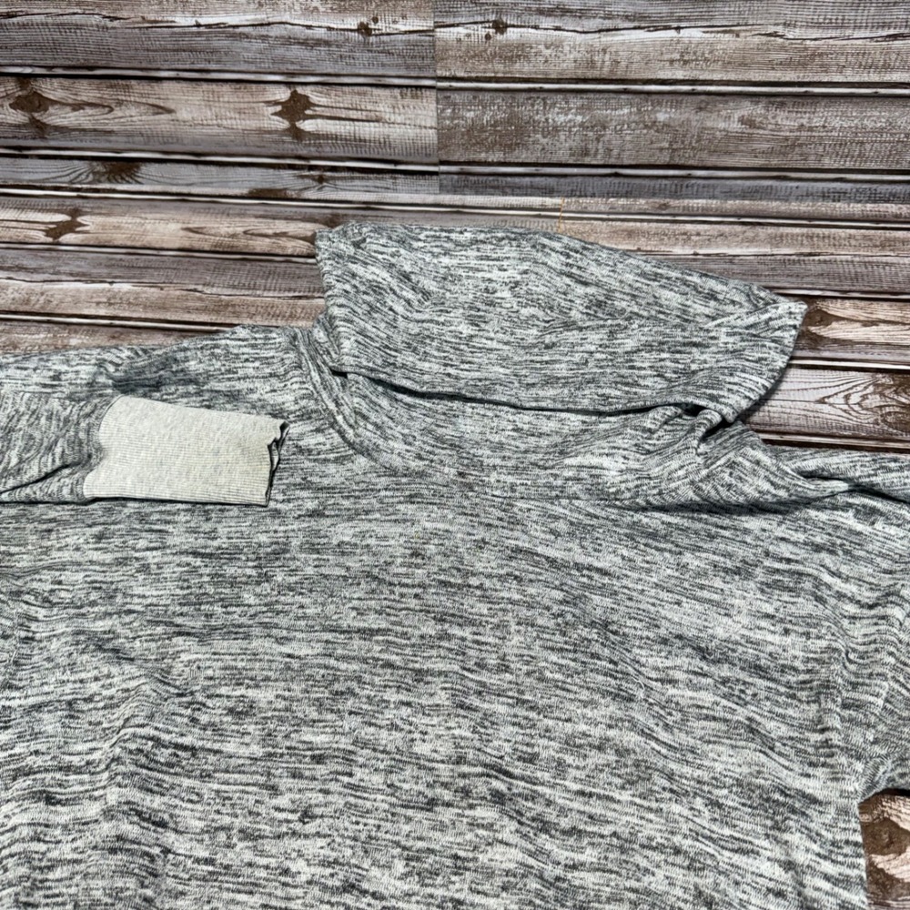 Athleta Gray Cowl Neck Pullover Sweater with Thumbholes Womens Size M‎